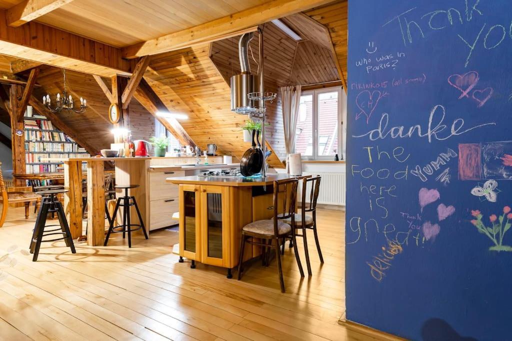 Rooftop 180M2 Loft With Private Sauna, Pozsony Kültér fotó