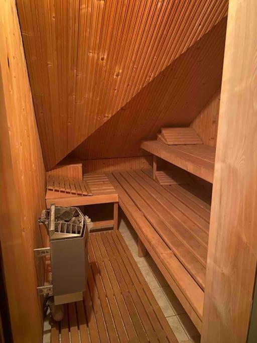 Rooftop 180M2 Loft With Private Sauna, Pozsony Kültér fotó