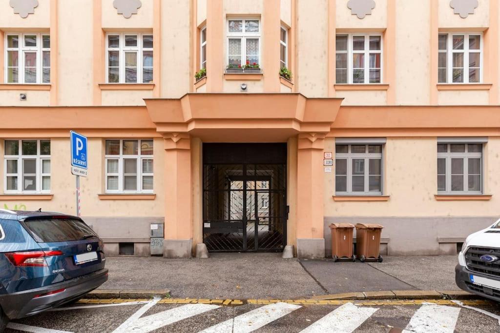 Rooftop 180M2 Loft With Private Sauna, Pozsony Kültér fotó